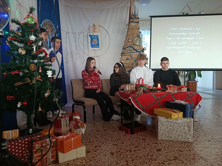 Karácsonyi ünnepség